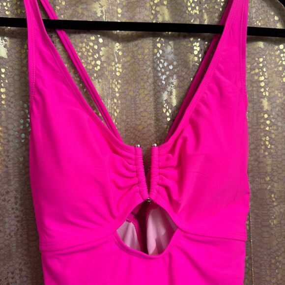 Bright Hot Neon Pink V Neck Cutout One Piece Swimsuit Medium NWOT - Picture 2 of 6